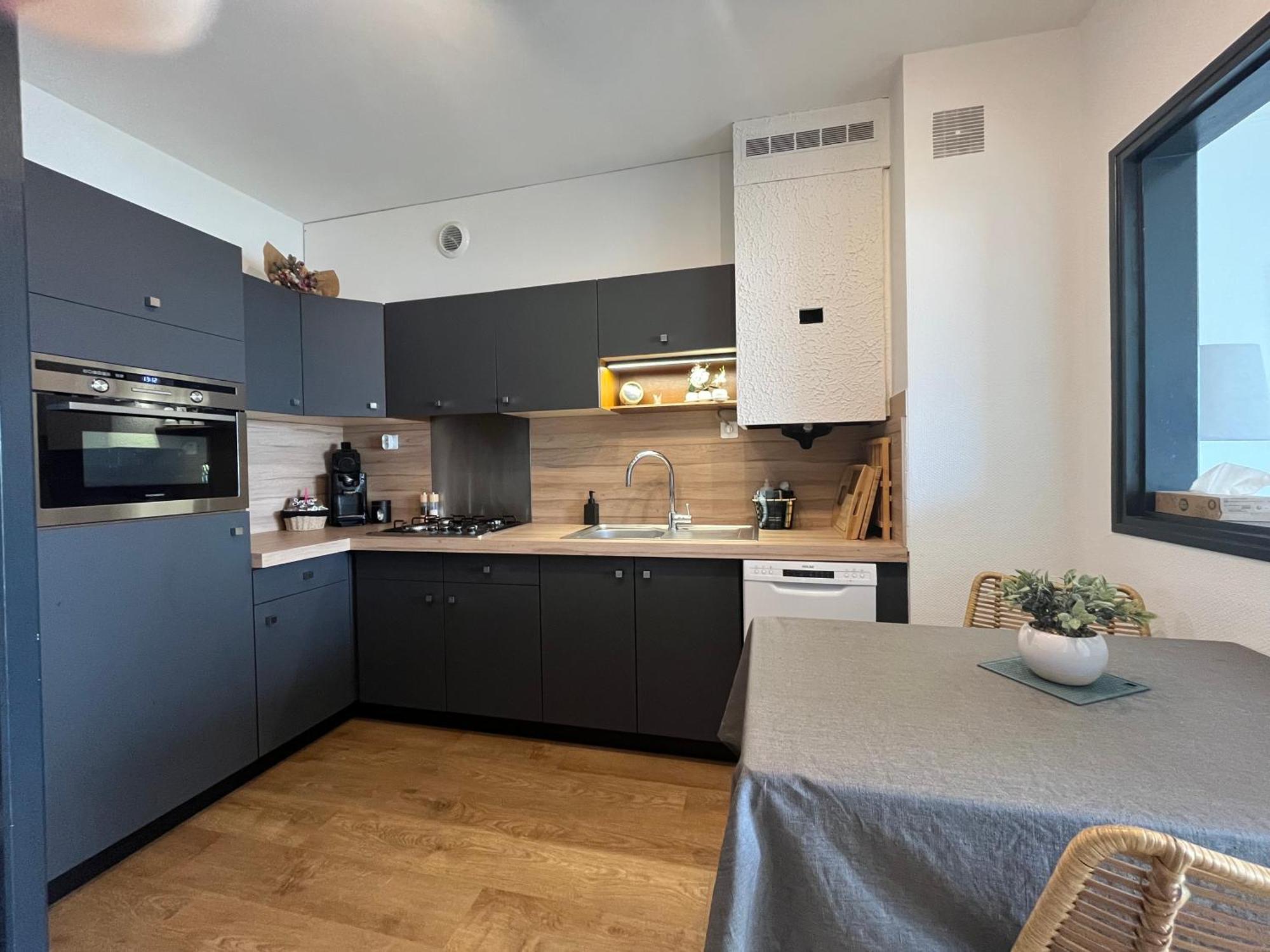 Apartment Coeur De Concarneau, Entier, Proche Centre, Corniche Et Avec Parking Concarneau