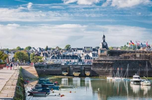 Coeur De Concarneau, Entier, Proche Centre, Corniche Et Avec Parking Apartment